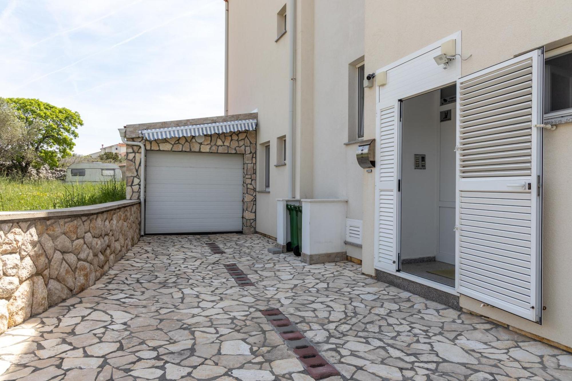 Apartments Eddy Veselica Novalja Zewnętrze zdjęcie