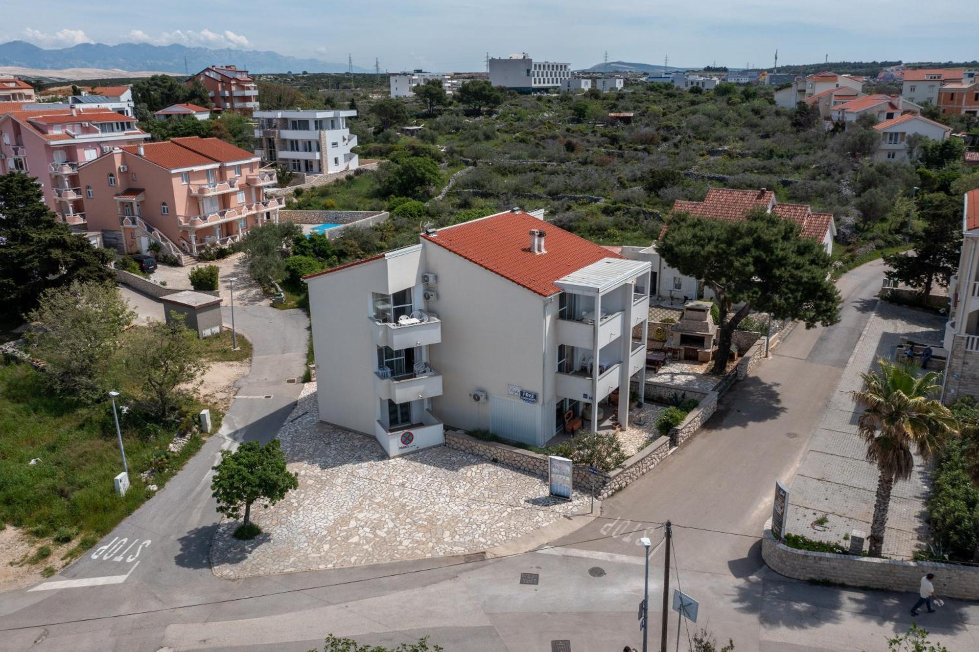 Apartments Eddy Veselica Novalja Zewnętrze zdjęcie