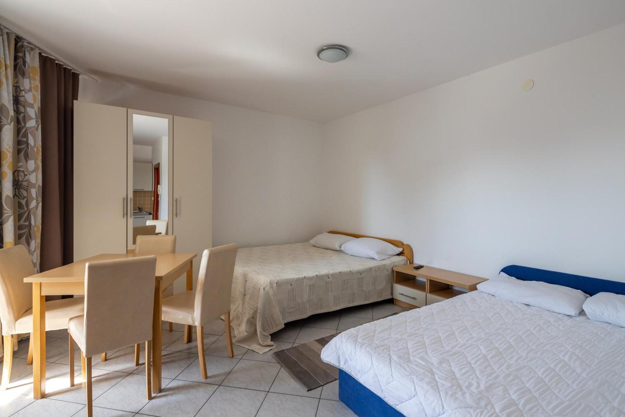Apartments Eddy Veselica Novalja Pokój zdjęcie