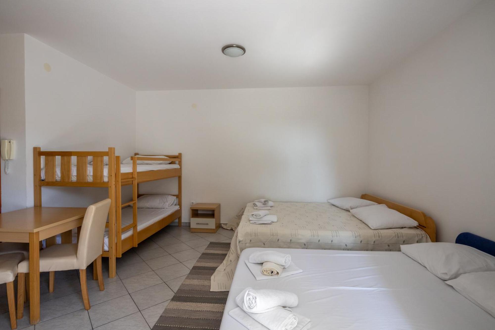 Apartments Eddy Veselica Novalja Pokój zdjęcie